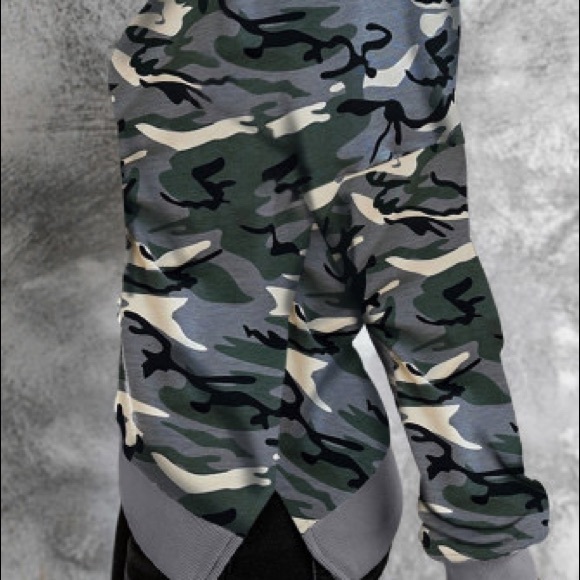 Camo Sweatshirt - Picture 6 of 6